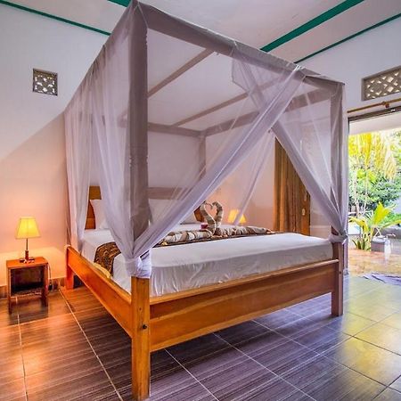Balengku Homestay Νησιά Γκίλι Εξωτερικό φωτογραφία
