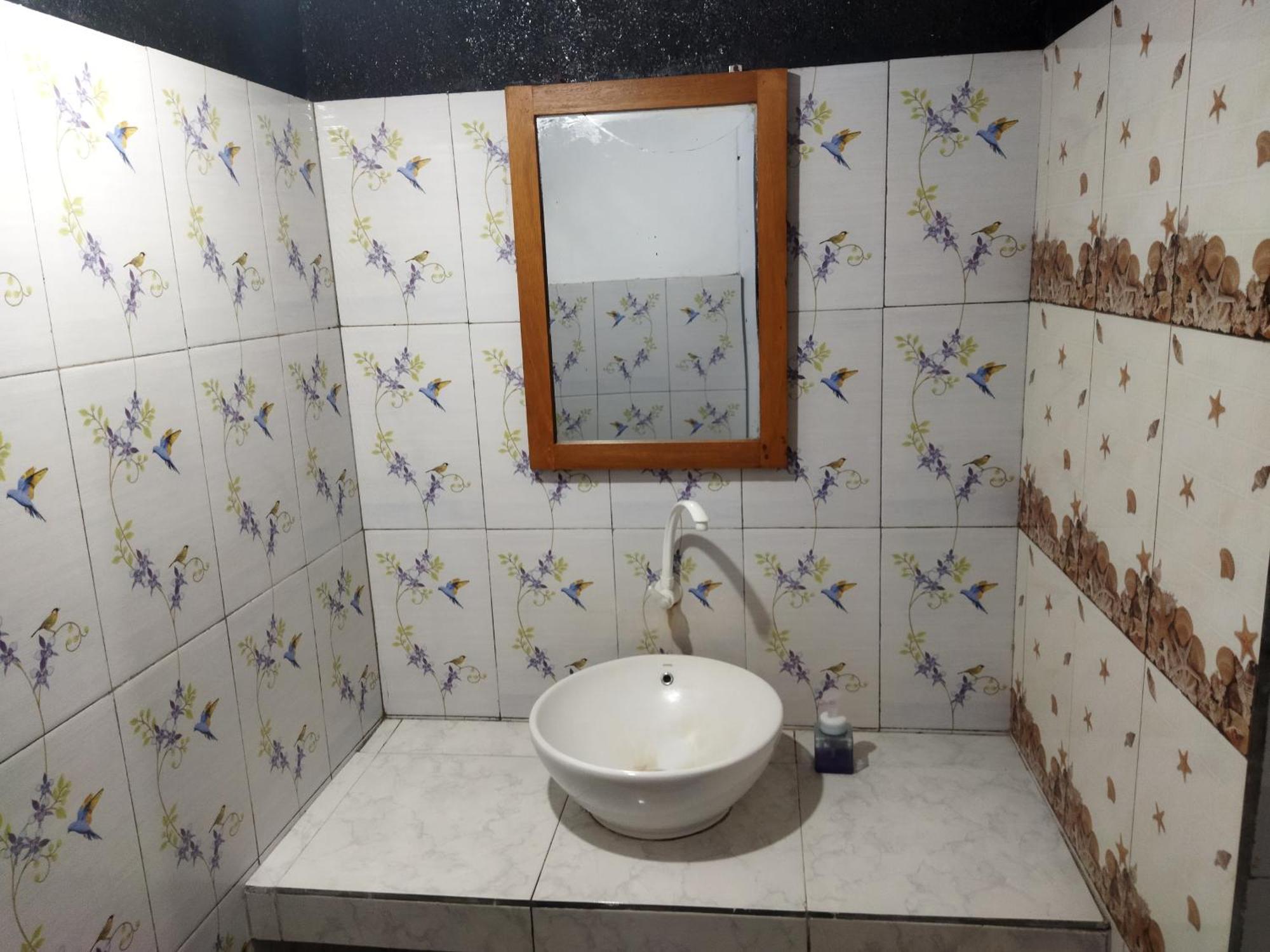 Balengku Homestay Νησιά Γκίλι Εξωτερικό φωτογραφία