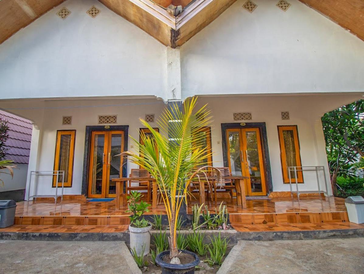 Balengku Homestay Νησιά Γκίλι Εξωτερικό φωτογραφία